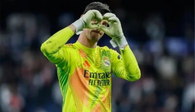 كورتوا ينتقد أسلوب ريال مدريد أمام آرسنال: افتقدنا لاعبًا هامًا.. والفرديات لن تنفعنا دائمًا