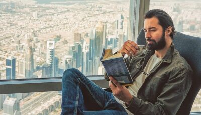 بمظهر متعب.. أحمد حاتم يطير إلى دبي