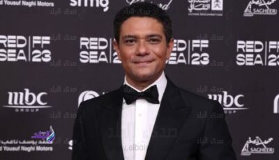 آسر ياسين يشارك تجربته في الملاهي مع ابنه