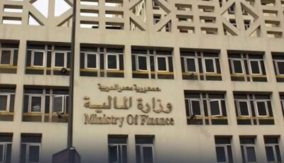 الحكومة ترفع طلبات ضخ استثمارات غير مباشرة بمقدار 349.4 مليون دولار في أسبوع..ما القصة؟