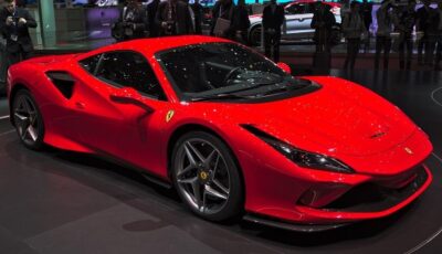 ماذا تقدم فيراري F8 موديل 2025 .. كم سعرها في الإمارات؟