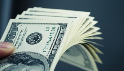 يواصل تراجعه.. سعر الدولار في مصر بختام اليوم الأربعاء