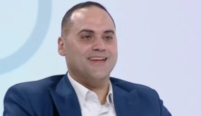هل الذهب سيواصل الهبوط؟.. باحث اقتصادي يجيب