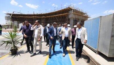 وزير الإسكان يتفقد مشروع المرحلة الثانية لمأخذ المياه العكرة بالمعادي