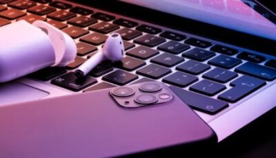 مراقبة خفية.. كيف يمكن لـ سماعات AirPods تتبع تحركاتك سرا ؟