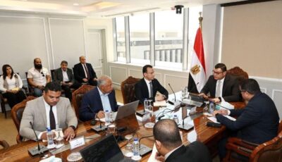 وزير الإسكان يعقد اجتماعا لمتابعة الموقف التنفيذي لـ”حدائق تلال الفسطاط”