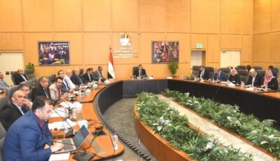 وزير الإسكان يتابع مشروعات “حياة كريمة” بالأقصر والفيوم وكفر الشيخ