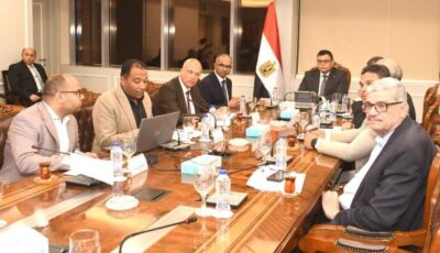 وزير الإسكان يتابع منظومة مياه الشرب بمدن شرق وغرب القاهرة استعدادا لفصل الصيف